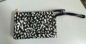 Jen & Co. Vegan Leather Wristlet Clutch – Black & White Spotted Animal Print